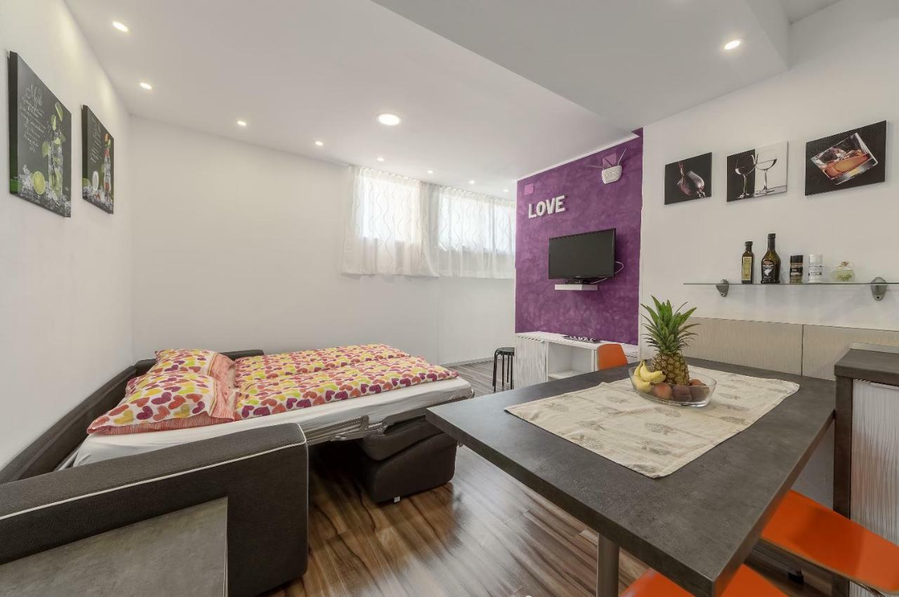 Apartment Eva- Modern Central Place Póla Kültér fotó